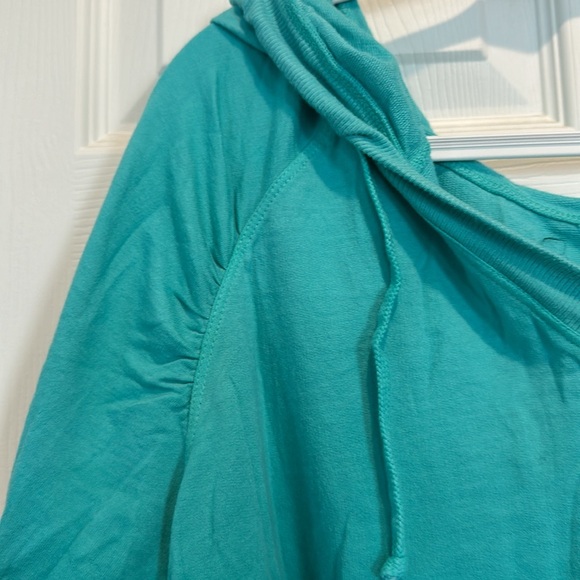 Hard Tail Lightweight Teal Ombré Hoodie - Picture 2 of 7